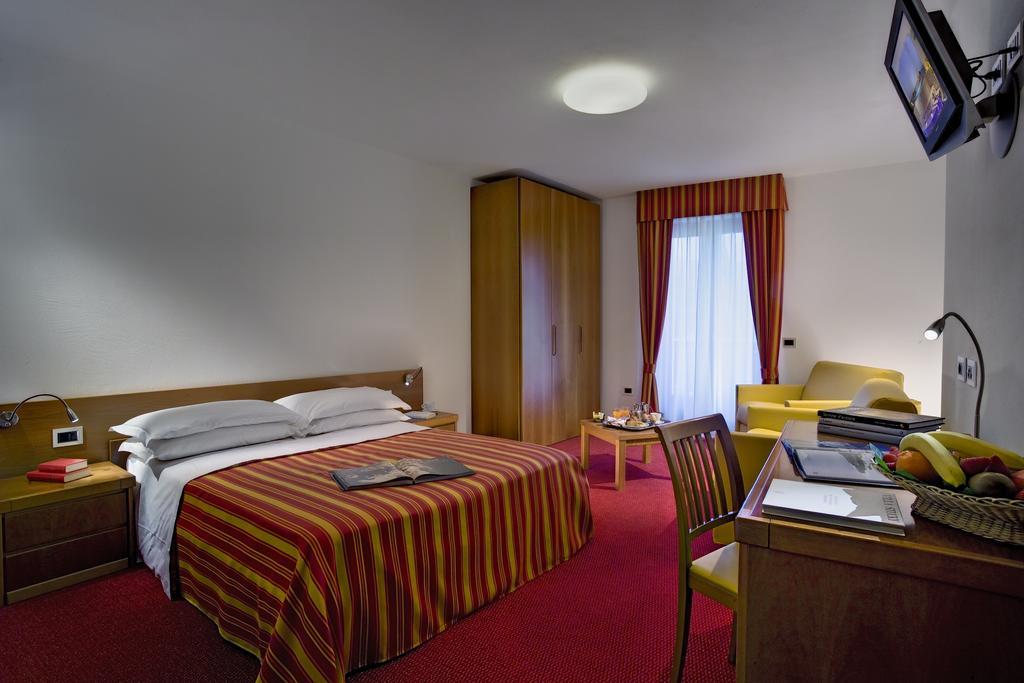 Hotel Sassella Grosio Bilik gambar